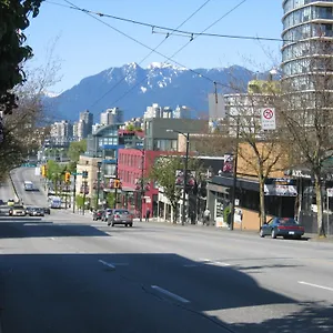 https://charming-heritage-home-with-mountain-and-city-views.richmond-hotels.com